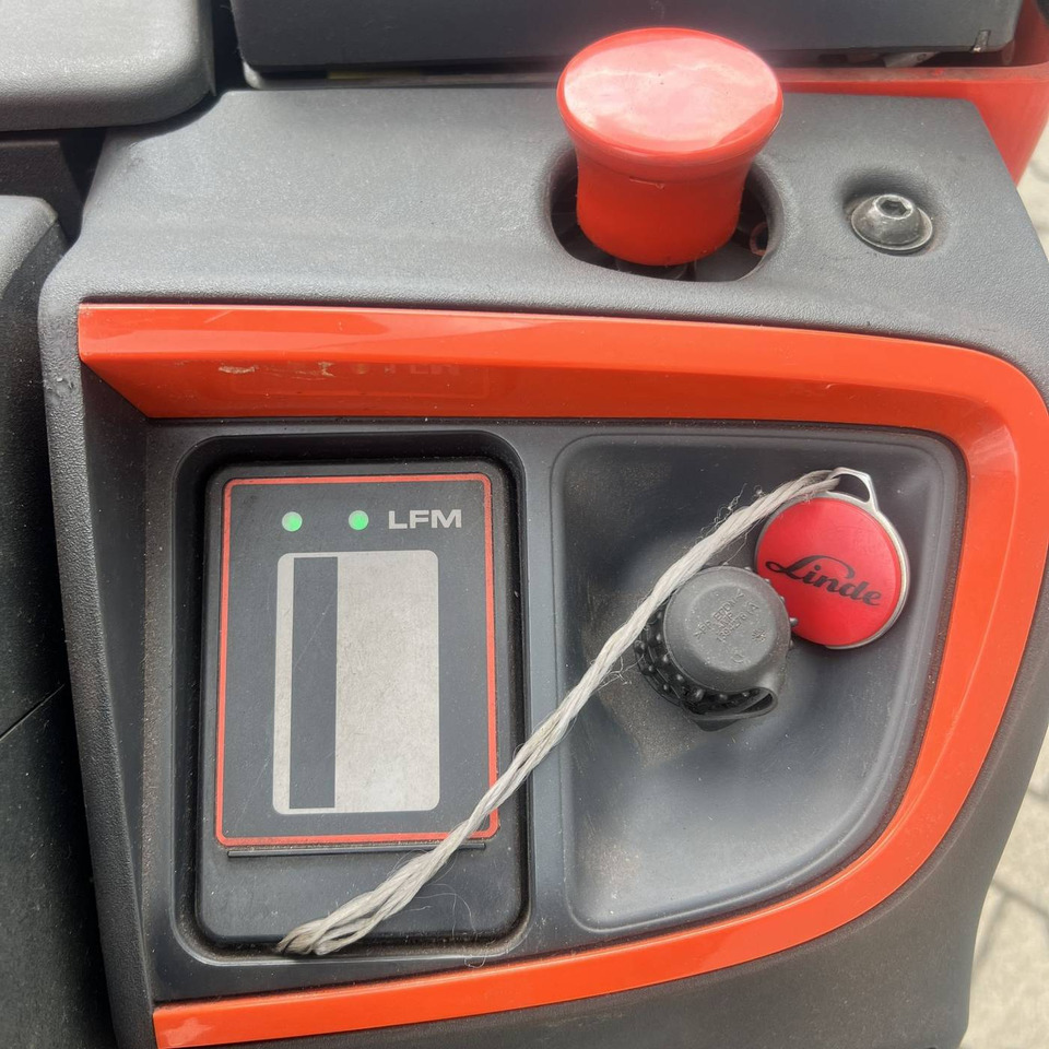 Paletni viličar Linde T20AP (1153) Li-On: slika 11