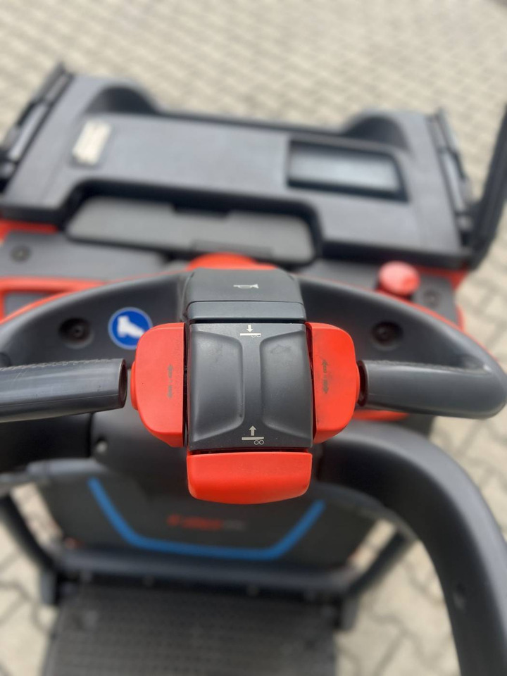 Paletni viličar Linde T20AP (1153) Li-On: slika 12