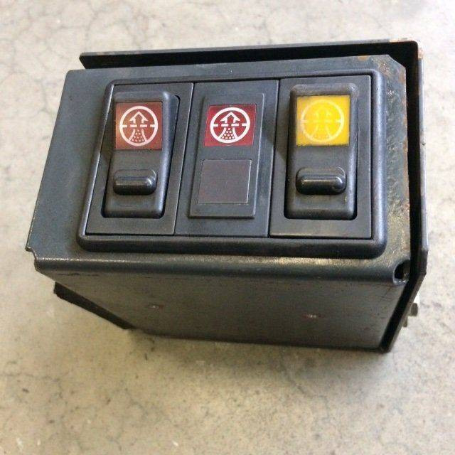 Operating unit for Linde H50-80, Series 353-02 - Motor in deli za Oprema za rokovanje z materiali: slika 2 Operating unit for Linde H50-80, Series 353-02 - Motor in deli za Oprema za rokovanje z materiali: slika 2