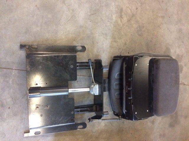 Seat for STILL M15-4, and Linde K15-4 - Sedež za Oprema za rokovanje z materiali: slika 3 Seat for STILL M15-4, and Linde K15-4 - Sedež za Oprema za rokovanje z materiali: slika 3