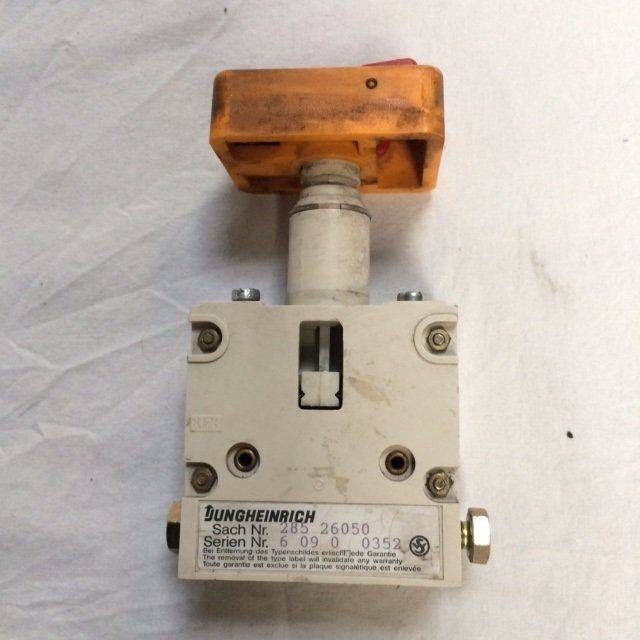Switch , Master for Jungheinrich - Stikalo volanskega droga za Oprema za rokovanje z materiali: slika 4 Switch , Master for Jungheinrich - Stikalo volanskega droga za Oprema za rokovanje z materiali: slika 4