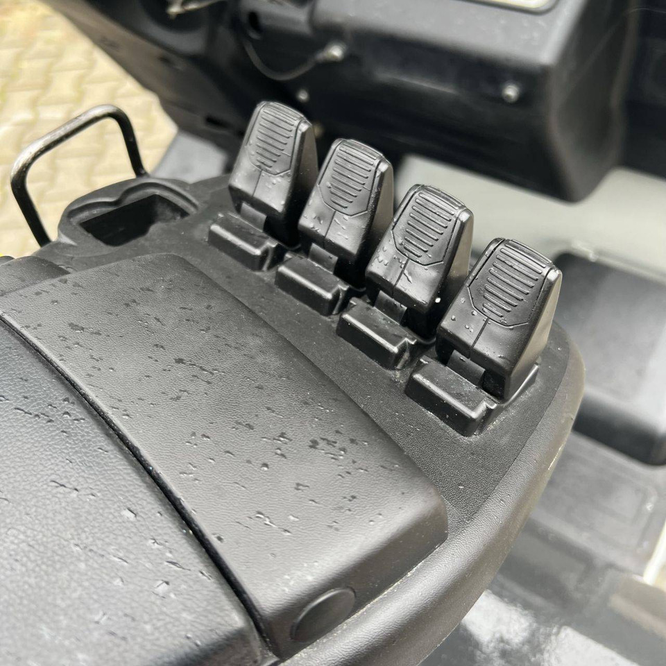 Unicarriers ET16 (AG1N12L16Q) - Električni viličar: slika 5 Unicarriers ET16 (AG1N12L16Q) - Električni viličar: slika 5