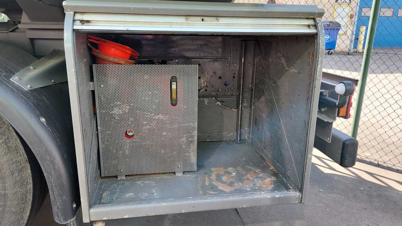 MERCEDES ACTROS - Tovornjak cisterna: slika 2 MERCEDES ACTROS - Tovornjak cisterna: slika 2