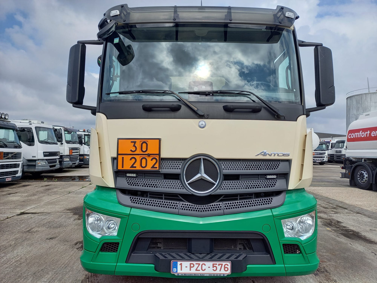 MERCEDES ANTOS - Tovornjak cisterna: slika 4 MERCEDES ANTOS - Tovornjak cisterna: slika 4