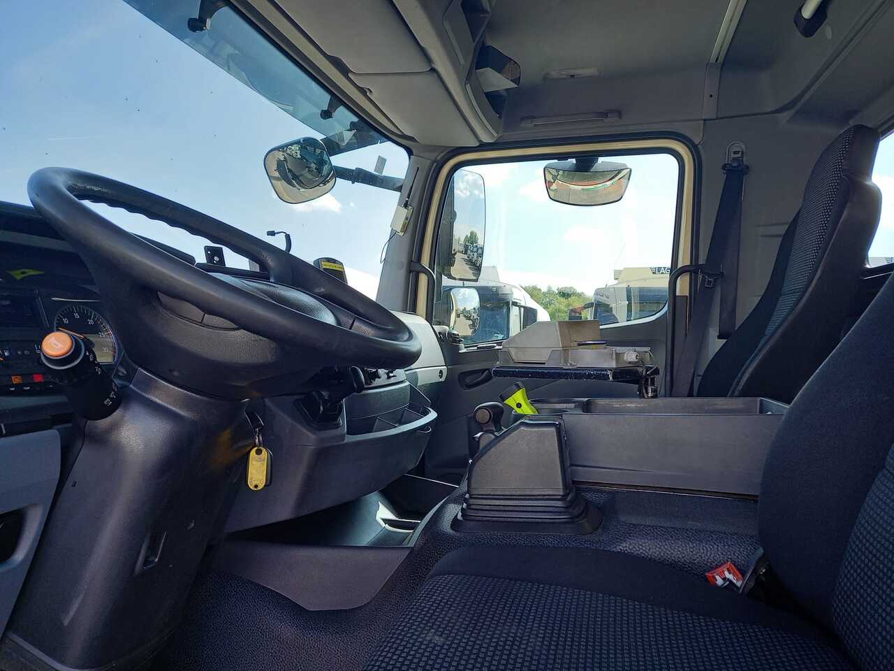 MERCEDES AXOR - Tovornjak cisterna: slika 2 MERCEDES AXOR - Tovornjak cisterna: slika 2