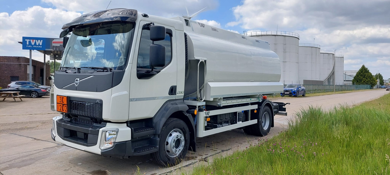 VOLVO FL - Tovornjak cisterna: slika 1 VOLVO FL - Tovornjak cisterna: slika 1