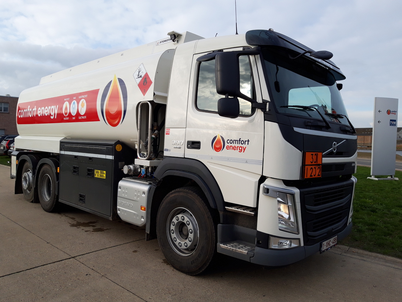 Tovornjak cisterna VOLVO FM: slika 14