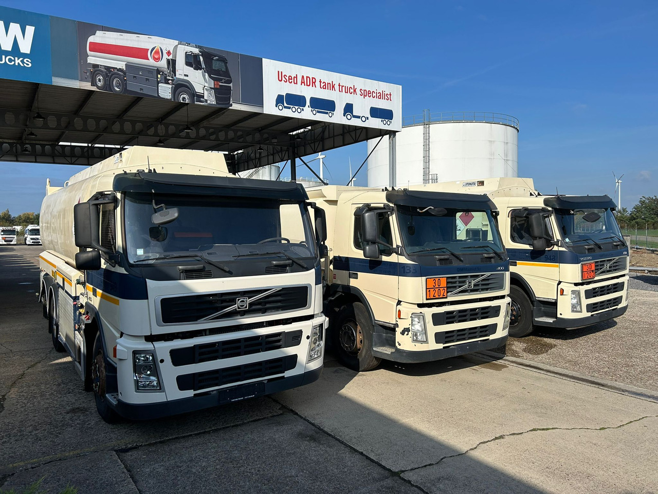 VOLVO FM (lot of 3) - Tovornjak cisterna: slika 3 VOLVO FM (lot of 3) - Tovornjak cisterna: slika 3