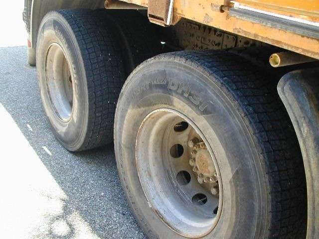 Volvo FH 12 6x4 - Tovornjak s kesonom, Tovornjak z dvigalom: slika 5 Volvo FH 12 6x4 - Tovornjak s kesonom, Tovornjak z dvigalom: slika 5