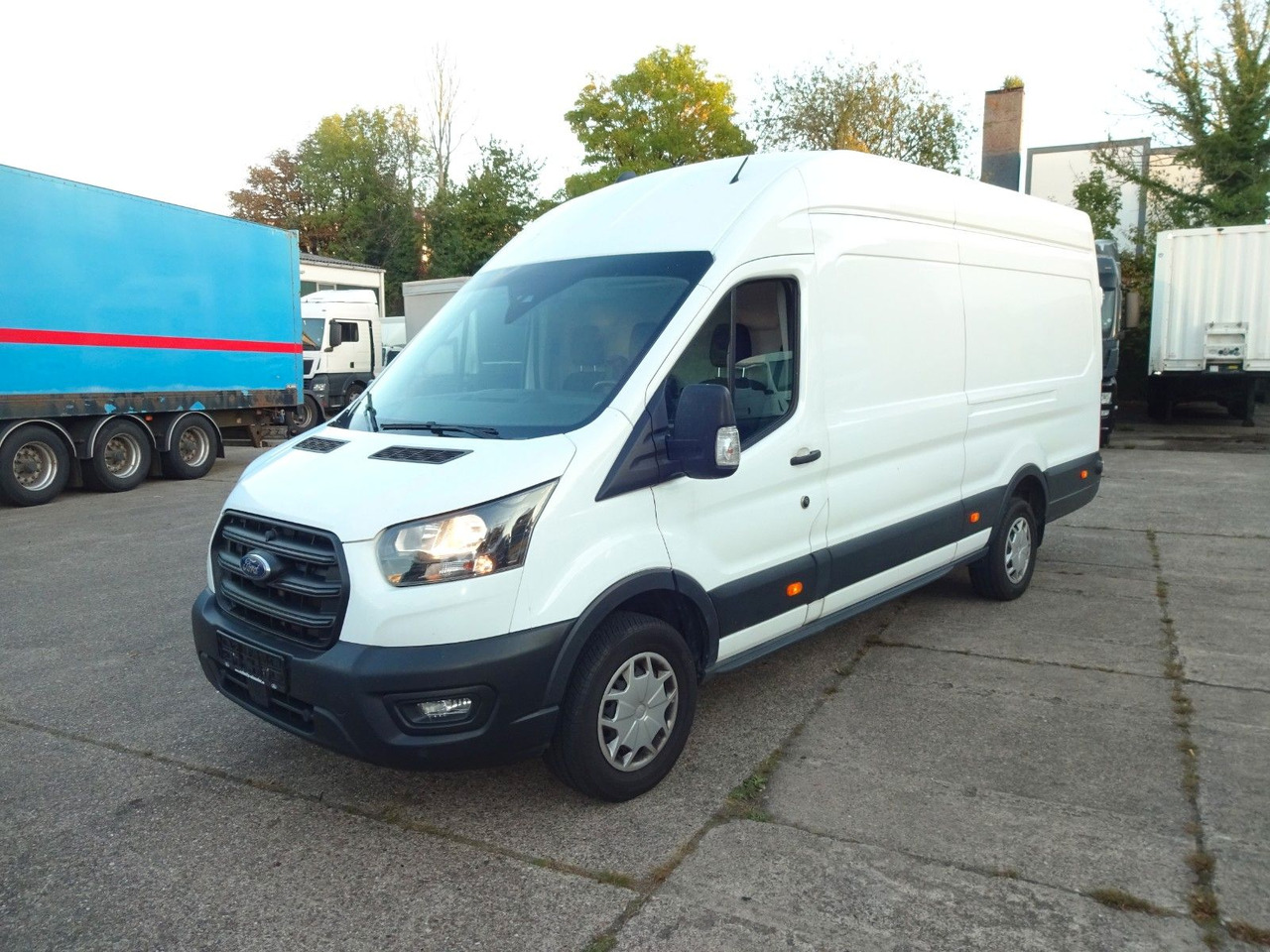 Ford Transit Kasten L4H2, Klima, Tempomat, Kamera - Furgon: slika 1 Ford Transit Kasten L4H2, Klima, Tempomat, Kamera - Furgon: slika 1