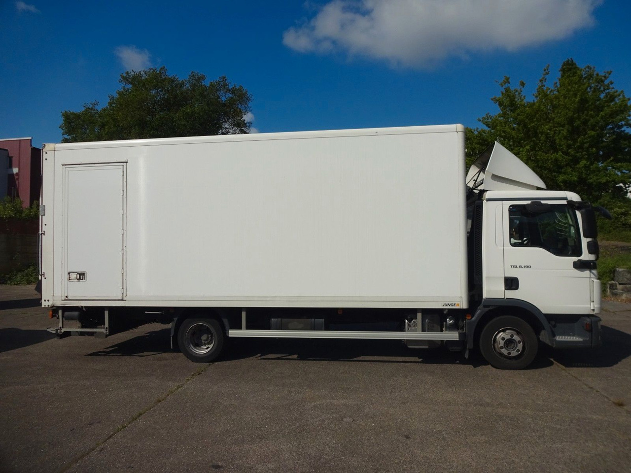 MAN TGL 8.190, LBW, Luft, Tempomat, Standheizung - Dostavno vozilo z zabojnikom: slika 4 MAN TGL 8.190, LBW, Luft, Tempomat, Standheizung - Dostavno vozilo z zabojnikom: slika 4