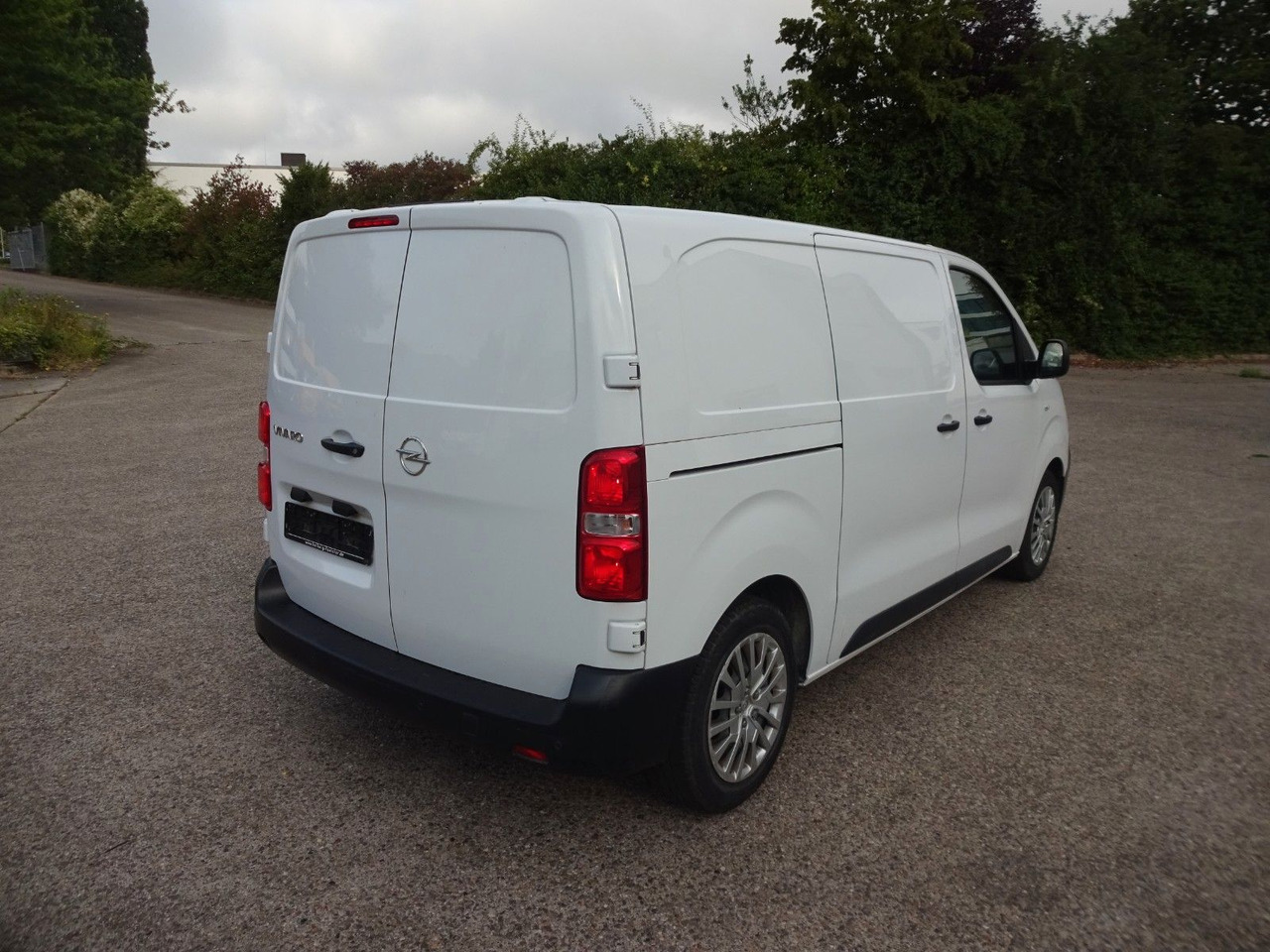 Opel Vivaro Kasten L1H1, Klima, PDC, Tempomat - Mali kombi: slika 5 Opel Vivaro Kasten L1H1, Klima, PDC, Tempomat - Mali kombi: slika 5