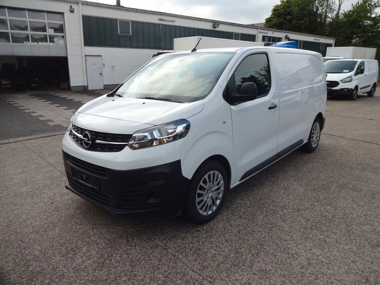 Opel Vivaro Kasten L1H1, Klima, PDC, Tempomat - Mali kombi: slika 3 Opel Vivaro Kasten L1H1, Klima, PDC, Tempomat - Mali kombi: slika 3