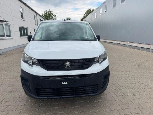 Peugeot Partner Premium Elektro, L2H1, 100 kW, Kamera - Mali kombi, Električno dostavno vozilo: slika 2 Peugeot Partner Premium Elektro, L2H1, 100 kW, Kamera - Mali kombi, Električno dostavno vozilo: slika 2