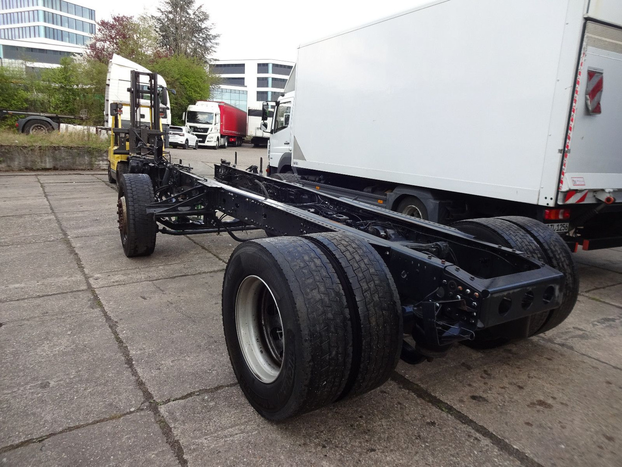 MAN TGX 18.480, Chassis mit Hinterachse, Bj-2016 - Vlačilec: slika 3 MAN TGX 18.480, Chassis mit Hinterachse, Bj-2016 - Vlačilec: slika 3