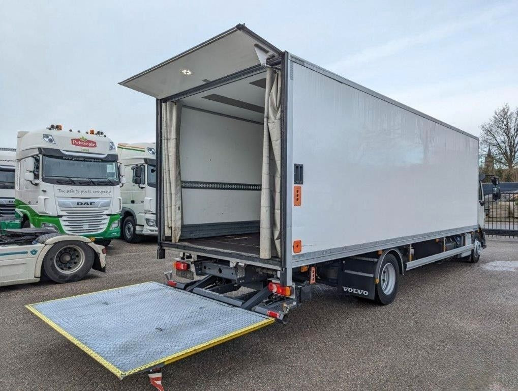 Volvo FL 210, 12tn., Isolirt, Autom, wie neu - Tovornjak zabojnik: slika 5 Volvo FL 210, 12tn., Isolirt, Autom, wie neu - Tovornjak zabojnik: slika 5