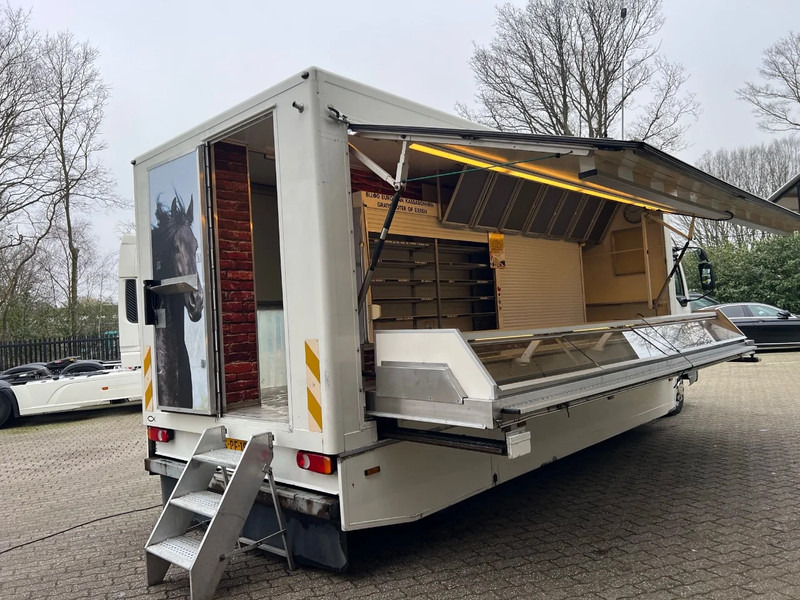 DAF LF 180 4X2 Verkoopopbouw/Verkaufsaufbau +Koeling Hydraulisch uitklapbaar - Tovornjak s hrano: slika 2 DAF LF 180 4X2 Verkoopopbouw/Verkaufsaufbau +Koeling Hydraulisch uitklapbaar - Tovornjak s hrano: slika 2