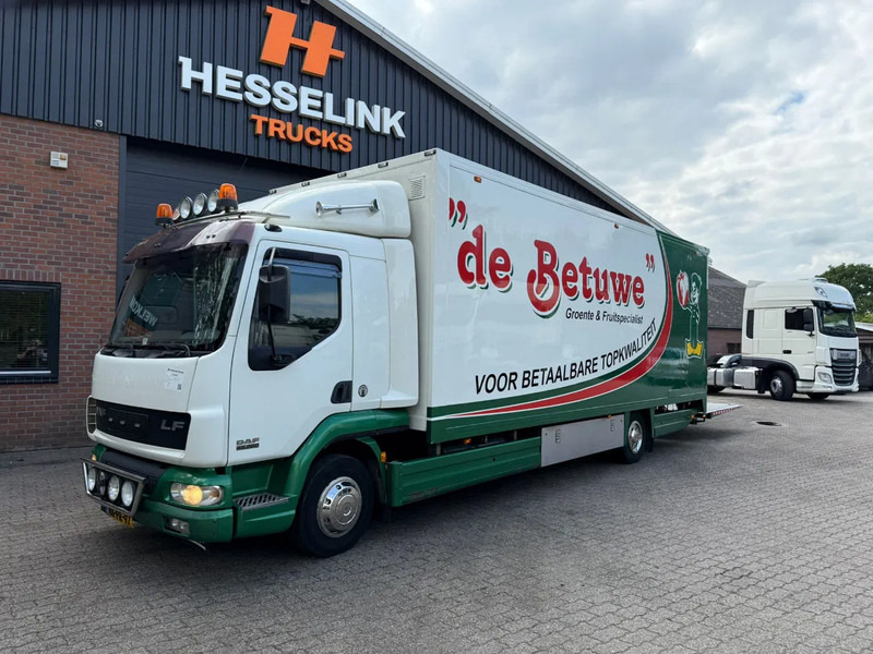 DAF LF 45.220 Laadklep/LBW Zijdeur Airco Slaapcabine AHK - Tovornjak zabojnik: slika 1 DAF LF 45.220 Laadklep/LBW Zijdeur Airco Slaapcabine AHK - Tovornjak zabojnik: slika 1