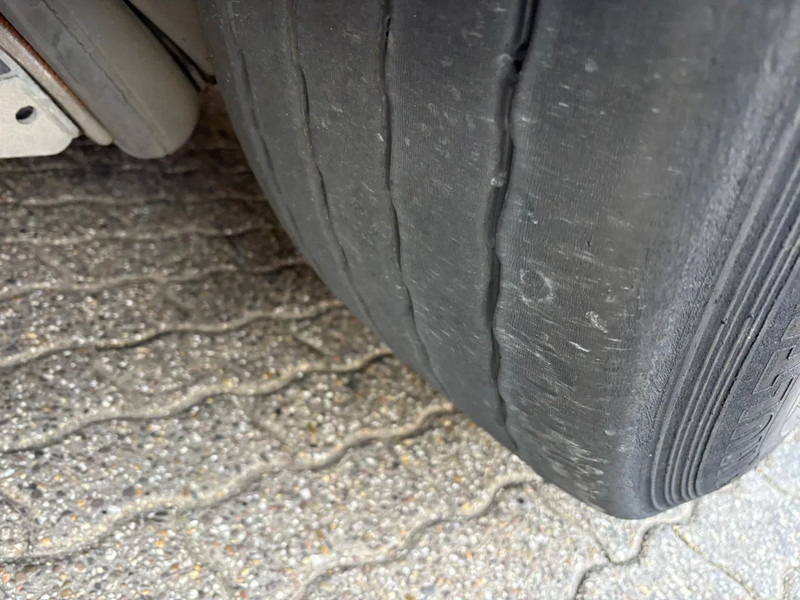 Kögel S24 Schuifzeil/dak Liftas SAF Schijfremmen APK 11/2025 Hardh vloer - Polprikolica s ponjavo: slika 5 Kögel S24 Schuifzeil/dak Liftas SAF Schijfremmen APK 11/2025 Hardh vloer - Polprikolica s ponjavo: slika 5