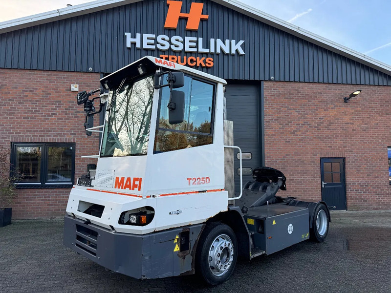 Mafi T225D T225D Rangeertrekker met Kenteken & vangmuil! - Terminalski traktor: slika 1 Mafi T225D T225D Rangeertrekker met Kenteken & vangmuil! - Terminalski traktor: slika 1