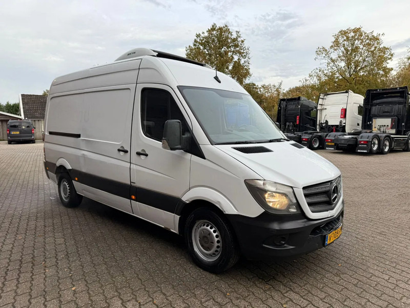 Mercedes-Benz Sprinter Dual Zone Frigo -30/+30 Automaat NL Van APK/TUV 02-06-2026 - Hladilno vozilo, Dostavno vozilo z dvojno kabino: slika 2 Mercedes-Benz Sprinter Dual Zone Frigo -30/+30 Automaat NL Van APK/TUV 02-06-2026 - Hladilno vozilo, Dostavno vozilo z dvojno kabino: slika 2