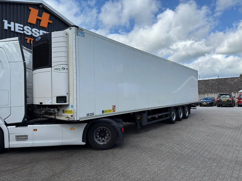 Schmitz Cargobull SKO 24 5x Meatrails Rohrbahnen Fleisch Hooks Carrier Vector 1950MT - Izotermična polprikolica: slika 1 Schmitz Cargobull SKO 24 5x Meatrails Rohrbahnen Fleisch Hooks Carrier Vector 1950MT - Izotermična polprikolica: slika 1