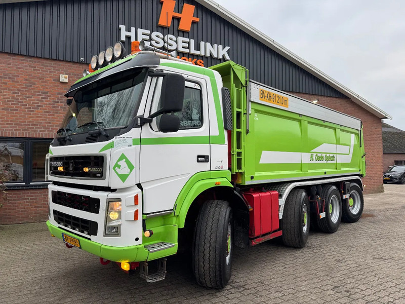 Terberg FM 2000 8X8 21m3 Isolated Hardox Manual gearbox NL truck - Tovornjak prekucnik: slika 2 Terberg FM 2000 8X8 21m3 Isolated Hardox Manual gearbox NL truck - Tovornjak prekucnik: slika 2