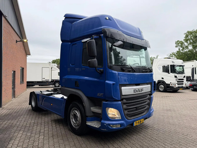 DAF CF 400 Space Cab side ACC 4x2 615.010KM! NL Truck - Vlačilec: slika 2 DAF CF 400 Space Cab side ACC 4x2 615.010KM! NL Truck - Vlačilec: slika 2