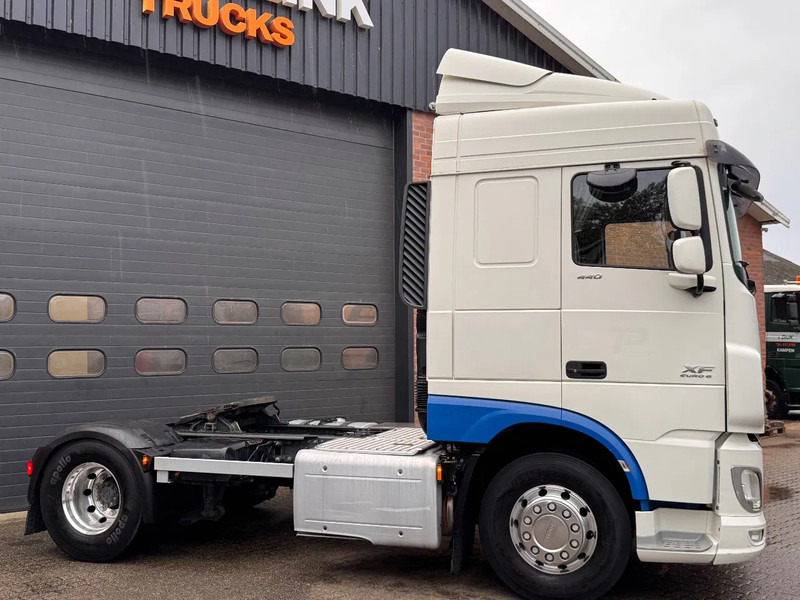 DAF XF 440 Space Cab Alcoa 683.700KM! NL Truck - Vlačilec: slika 2 DAF XF 440 Space Cab Alcoa 683.700KM! NL Truck - Vlačilec: slika 2