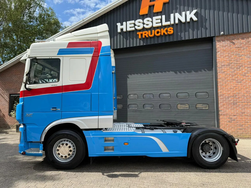 DAF XF 440 XF 440 FT Space Cab Special Interior NL Truck - Vlačilec: slika 3 DAF XF 440 XF 440 FT Space Cab Special Interior NL Truck - Vlačilec: slika 3