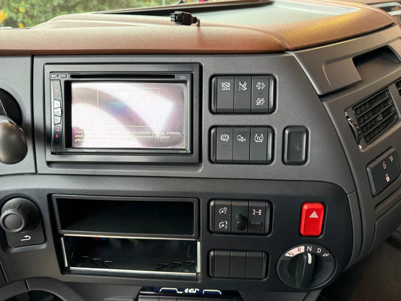 Vlačilec DAF XF 450 SSC Super Space LED Standairco Leer NL Truck APK 02-2026: slika 14 Vlačilec DAF XF 450 SSC Super Space LED Standairco Leer NL Truck APK 02-2026: slika 14