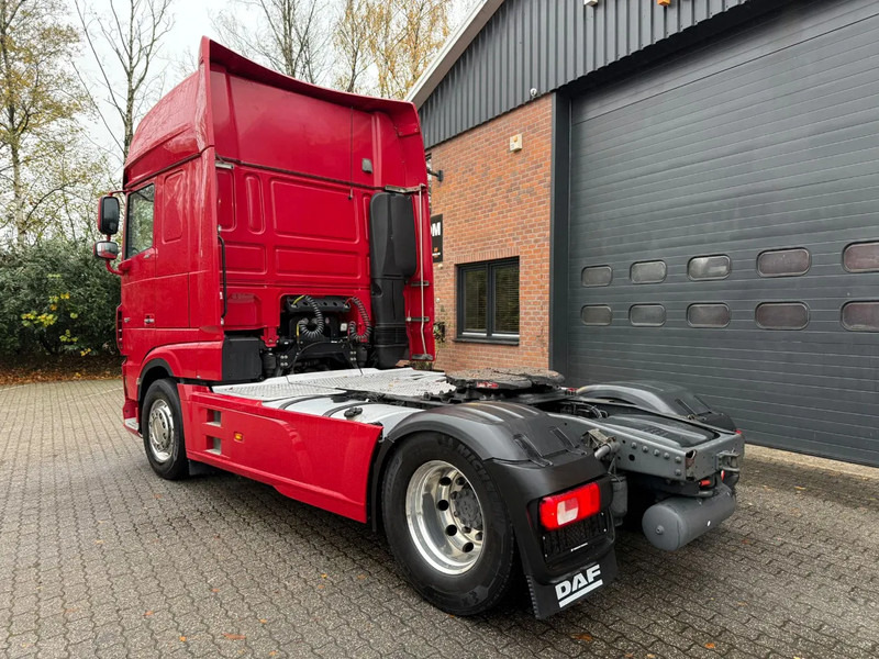 DAF XF 480 4X2 SSC Super Space 2X Tank Retarder Standairco EURO 6D Smarttacho 2 - Vlačilec: slika 5 DAF XF 480 4X2 SSC Super Space 2X Tank Retarder Standairco EURO 6D Smarttacho 2 - Vlačilec: slika 5