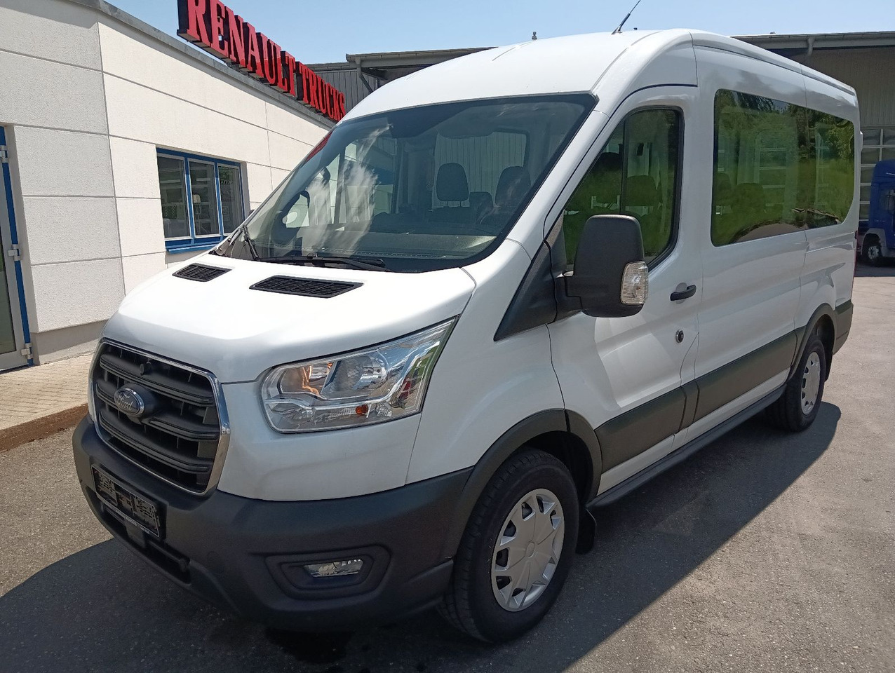 Ford Transit Kombi 350 L2 Trend 9-Sitzer 2xHeizung/Kl - Potniški kombi, Dostavno vozilo z dvojno kabino: slika 4 Ford Transit Kombi 350 L2 Trend 9-Sitzer 2xHeizung/Kl - Potniški kombi, Dostavno vozilo z dvojno kabino: slika 4