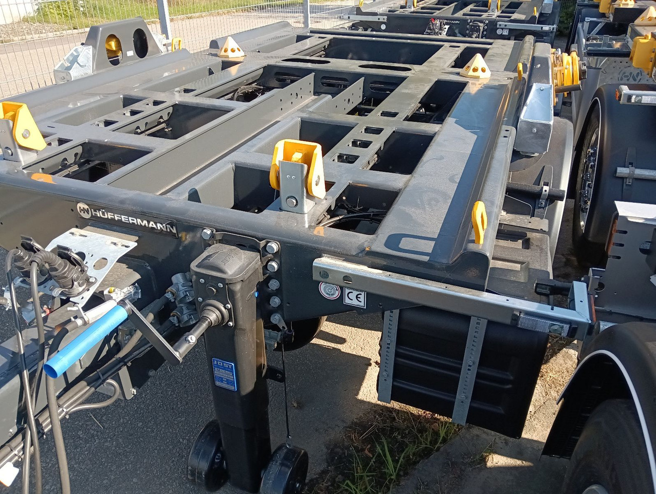 Hüffermann 2-A-MINI-CARRIER SAFETYFIX VERZINKT NEU TOP-PREI - Abrol/ Samonakladalec prikolica: slika 4 Hüffermann 2-A-MINI-CARRIER SAFETYFIX VERZINKT NEU TOP-PREI - Abrol/ Samonakladalec prikolica: slika 4