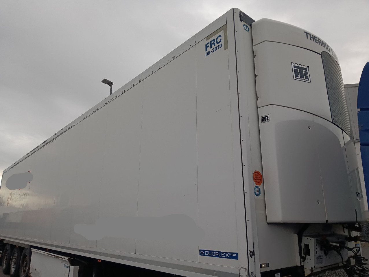 Krone SDR27eL4 ThermoKing SLX300 5777h Blumenbr Doppel - Polprikolica zabojnik: slika 3 Krone SDR27eL4 ThermoKing SLX300 5777h Blumenbr Doppel - Polprikolica zabojnik: slika 3