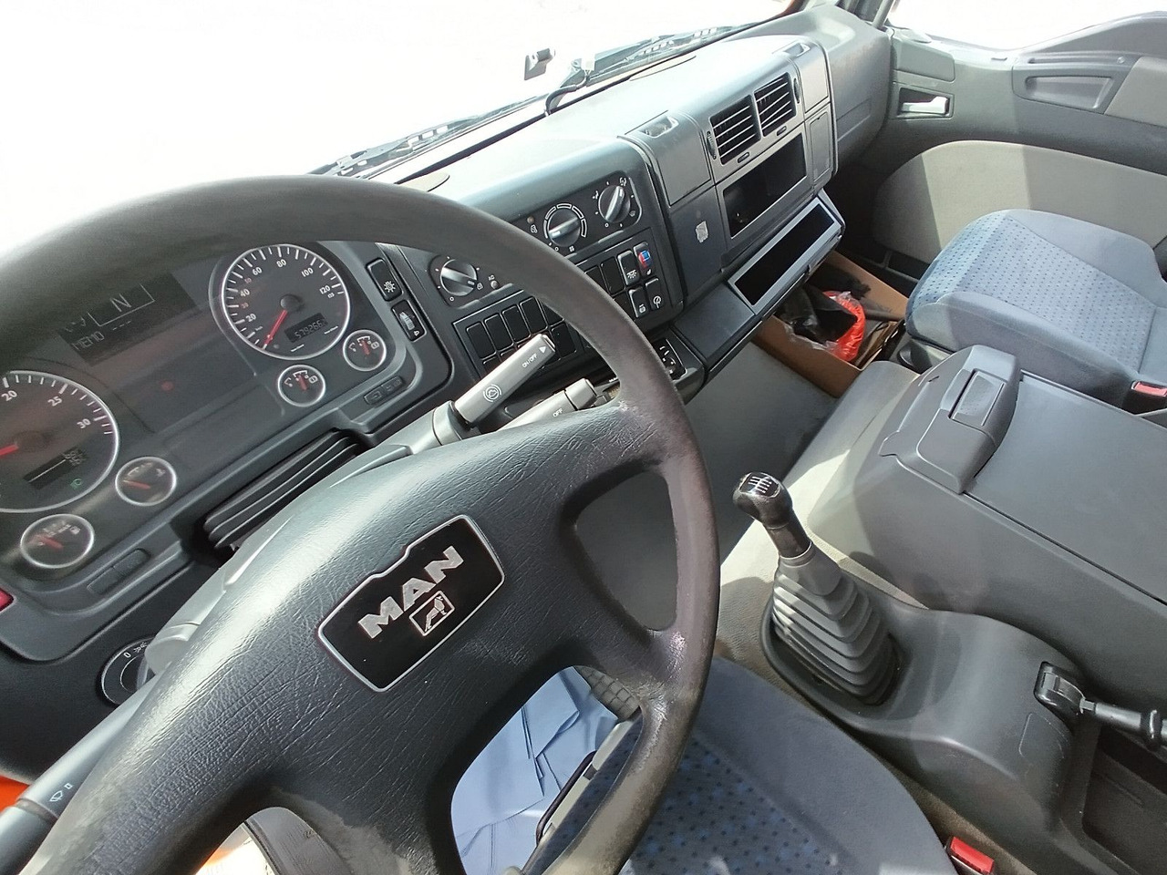 MAN TGL 12.210 4x2 KLIMA,AHK, 7,3m SCHWARZMÜLLER TÜV lizing MAN TGL 12.210 4x2 KLIMA,AHK, 7,3m SCHWARZMÜLLER TÜV: slika 13