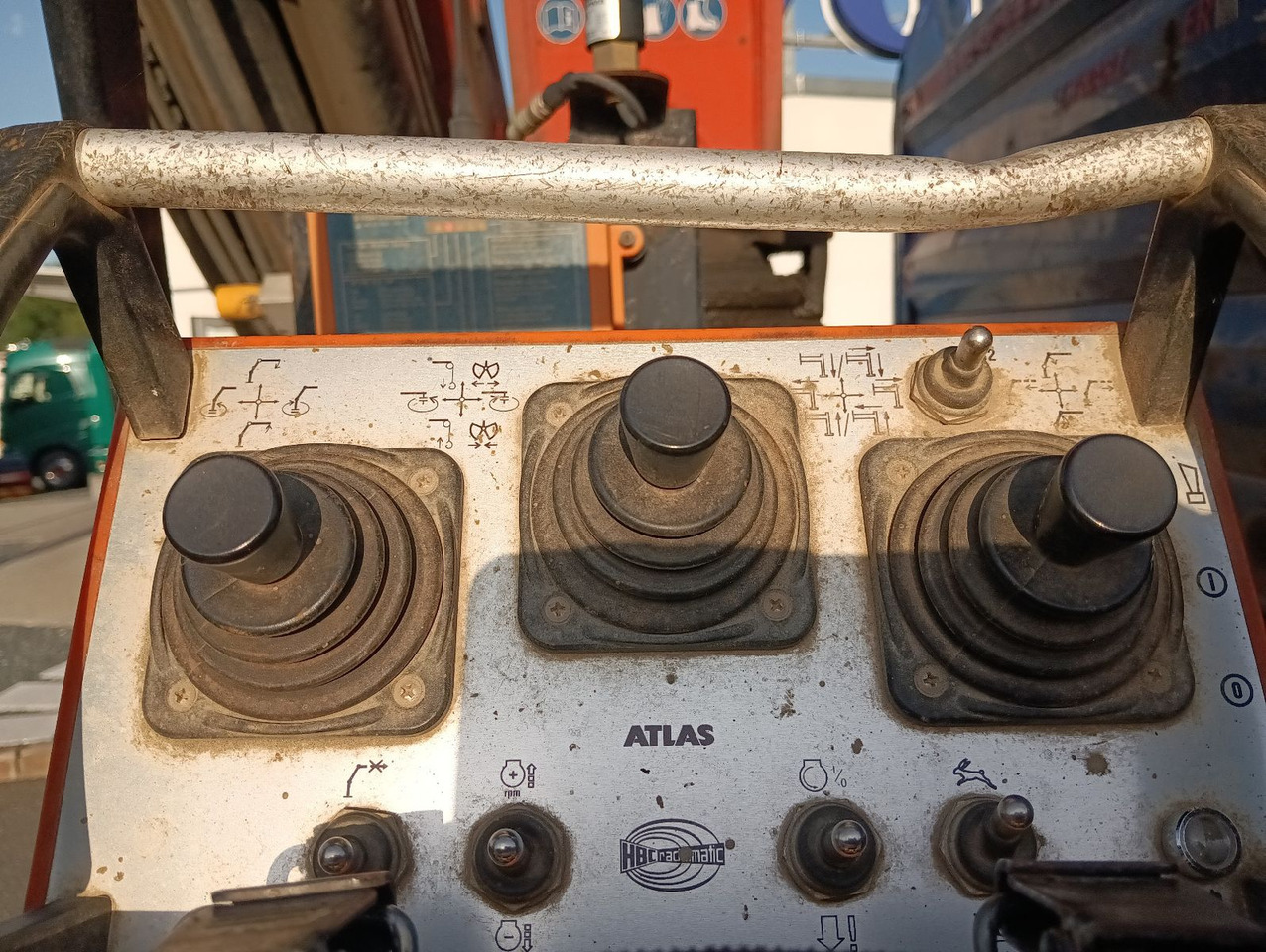 MAN TGS 26:480 6x4 EURO5 ATLAS 240.2E-A4 3-S-Kipper - Tovornjak prekucnik, Tovornjak z dvigalom: slika 5 MAN TGS 26:480 6x4 EURO5 ATLAS 240.2E-A4 3-S-Kipper - Tovornjak prekucnik, Tovornjak z dvigalom: slika 5