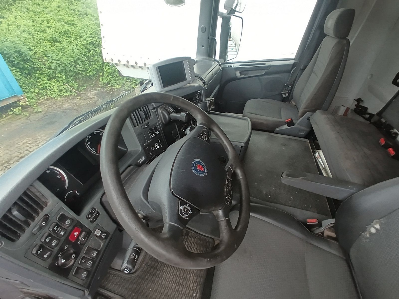 Scania G360 6x2 RETARDER FAUN ROTOPRESS 521L Zöller 230 - Smetarski tovornjak: slika 5 Scania G360 6x2 RETARDER FAUN ROTOPRESS 521L Zöller 230 - Smetarski tovornjak: slika 5