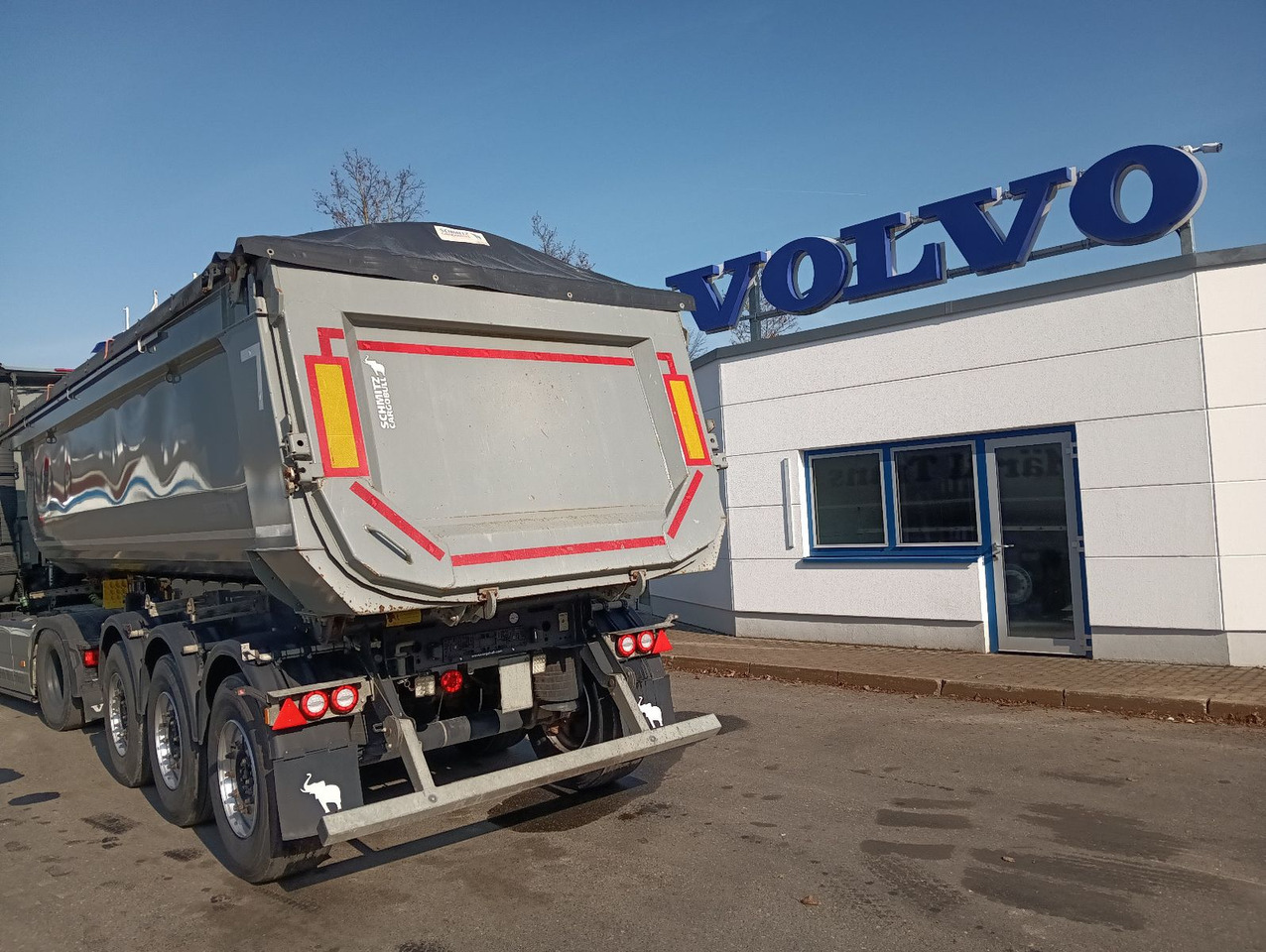 Schmitz Cargobull SKI24-7.2 SR HARDOX 27,5m3 FullOption 6348kg TÜV - Kiper polprikolica: slika 1 Schmitz Cargobull SKI24-7.2 SR HARDOX 27,5m3 FullOption 6348kg TÜV - Kiper polprikolica: slika 1