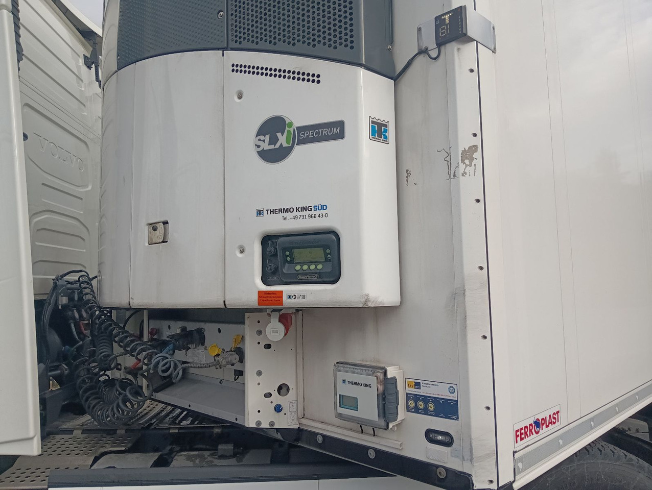 Schmitz Cargobull SKO24-FP45 Bi-Temp TK SLXi Spectrum Doppelst Blu - Polprikolica zabojnik: slika 3 Schmitz Cargobull SKO24-FP45 Bi-Temp TK SLXi Spectrum Doppelst Blu - Polprikolica zabojnik: slika 3