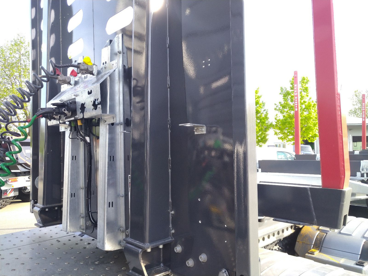 Nov Polprikolica za prevoz lesa Schwarzmüller 3-A Rungensattel 8xRungSchemel 5800kg NEU sofort Schwarzmüller 3-A Rungensattel 8xRungSchemel 5800kg NEU sofort: slika 13 Nov Polprikolica za prevoz lesa Schwarzmüller 3-A Rungensattel 8xRungSchemel 5800kg NEU sofort Schwarzmüller 3-A Rungensattel 8xRungSchemel 5800kg NEU sofort: slika 13