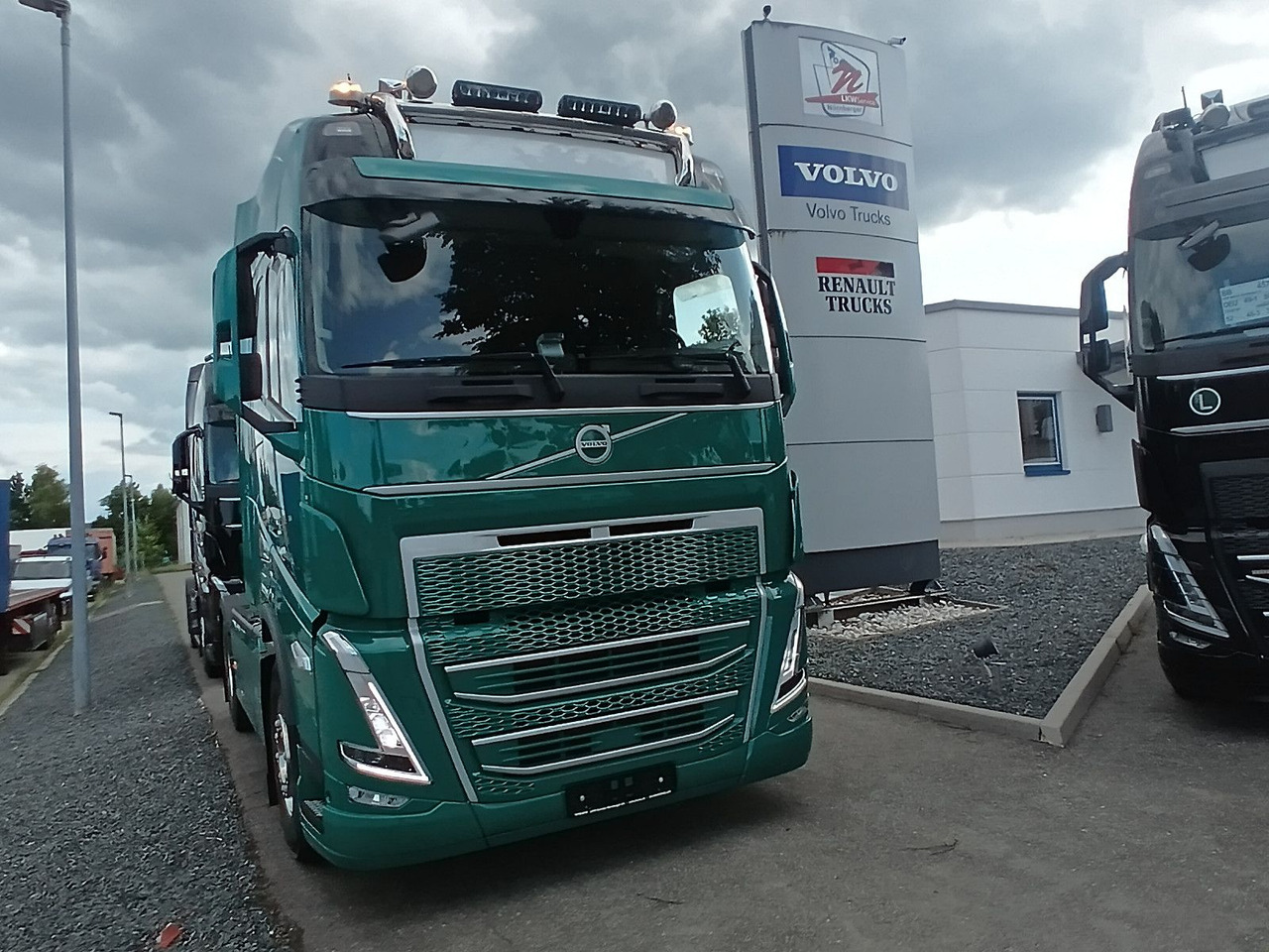 Volvo FH 500 4x2T Globe Voll-Luft ACC I-PARC NaviALCOA - Vlačilec: slika 1 Volvo FH 500 4x2T Globe Voll-Luft ACC I-PARC NaviALCOA - Vlačilec: slika 1