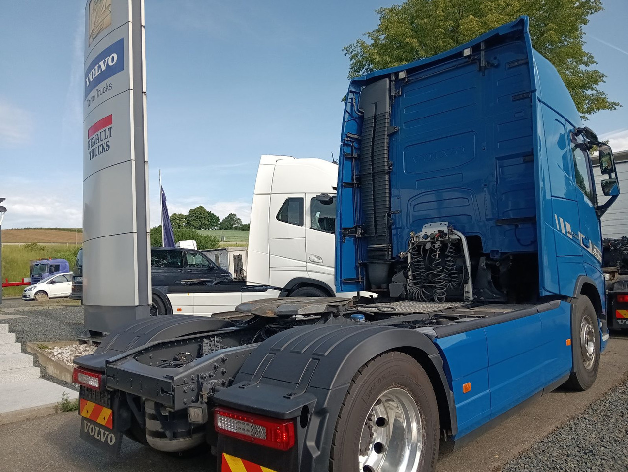 Volvo FH 500 4x2T GlobeXL FullOption ALCOA Leder Servi - Vlačilec: slika 3 Volvo FH 500 4x2T GlobeXL FullOption ALCOA Leder Servi - Vlačilec: slika 3