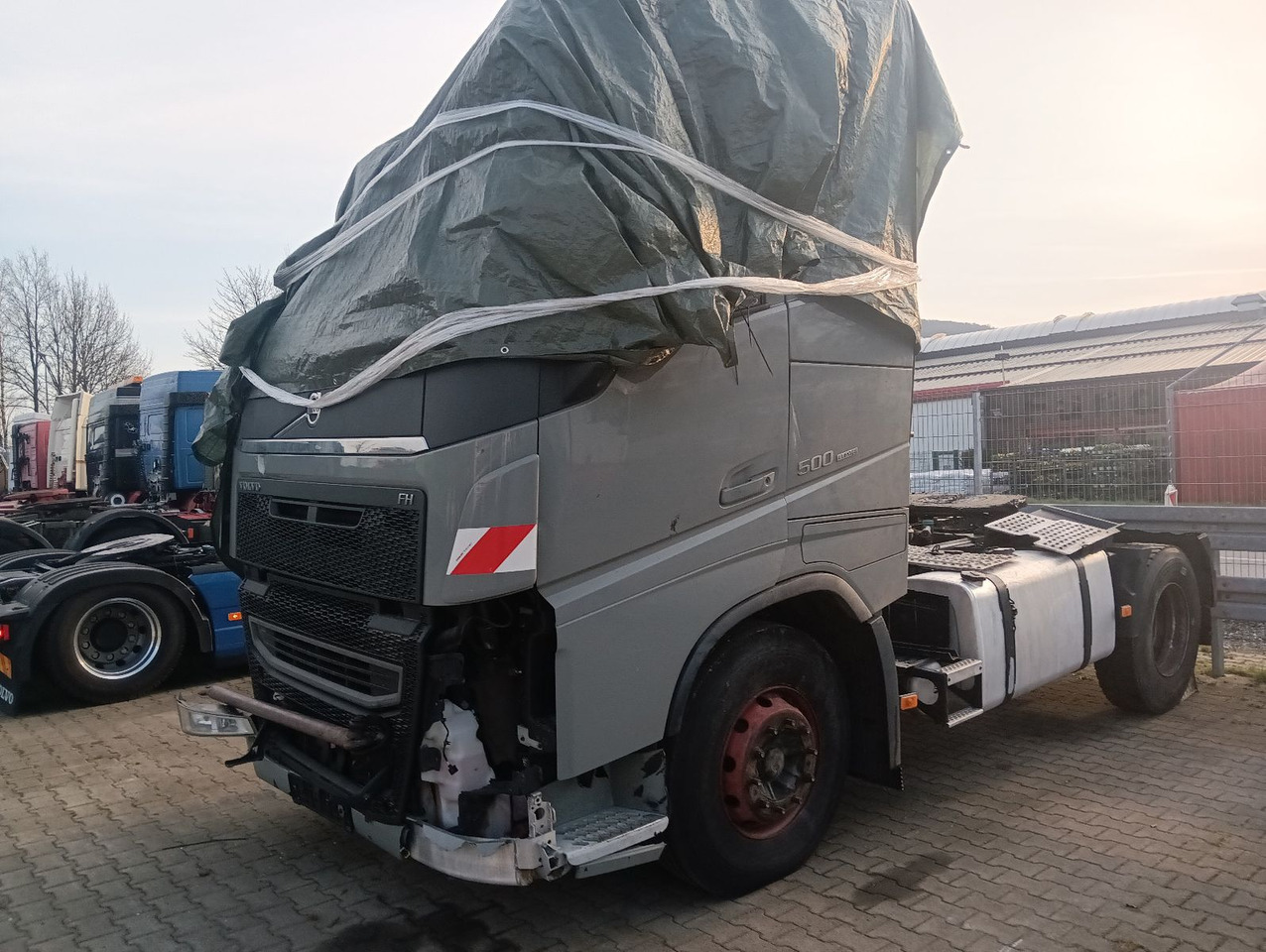 Volvo FH 500 Globe CRAWLER Hydr.,Luft/Luft Motor läuft - Vlačilec: slika 5 Volvo FH 500 Globe CRAWLER Hydr.,Luft/Luft Motor läuft - Vlačilec: slika 5