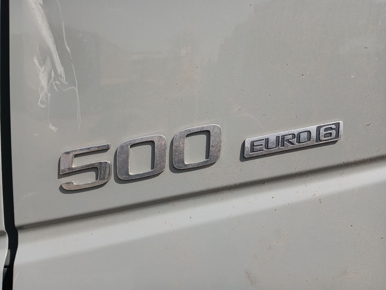 Volvo FH 500 Globe CRAWLER Hydr.,Luft/Luft Motor läuft - Vlačilec: slika 2 Volvo FH 500 Globe CRAWLER Hydr.,Luft/Luft Motor läuft - Vlačilec: slika 2