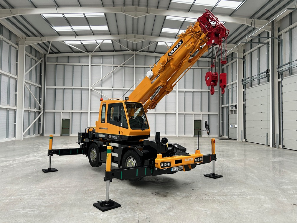 KATO CR-130Ri - 13 Ton City Crane with Only 8,563 miles from New !! - Avtodvigalo: slika 1 KATO CR-130Ri - 13 Ton City Crane with Only 8,563 miles from New !! - Avtodvigalo: slika 1