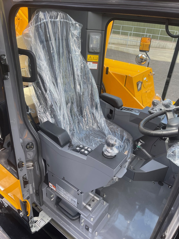 Nov Avtodvigalo KATO CR-130Rv - 13 Ton Crane - Joystick Control & Stage V Engine: slika 33