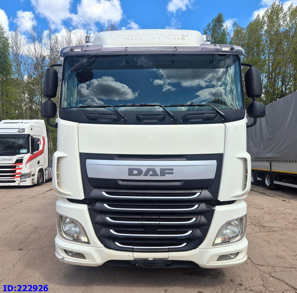 DAF XF 106 440 FAR 6x2 Euro6 - Izotermični tovornjak: slika 2 DAF XF 106 440 FAR 6x2 Euro6 - Izotermični tovornjak: slika 2