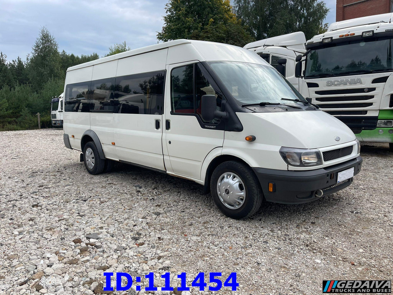 FORD Transit Manual 17-seater - Potovalni avtobus: slika 2 FORD Transit Manual 17-seater - Potovalni avtobus: slika 2