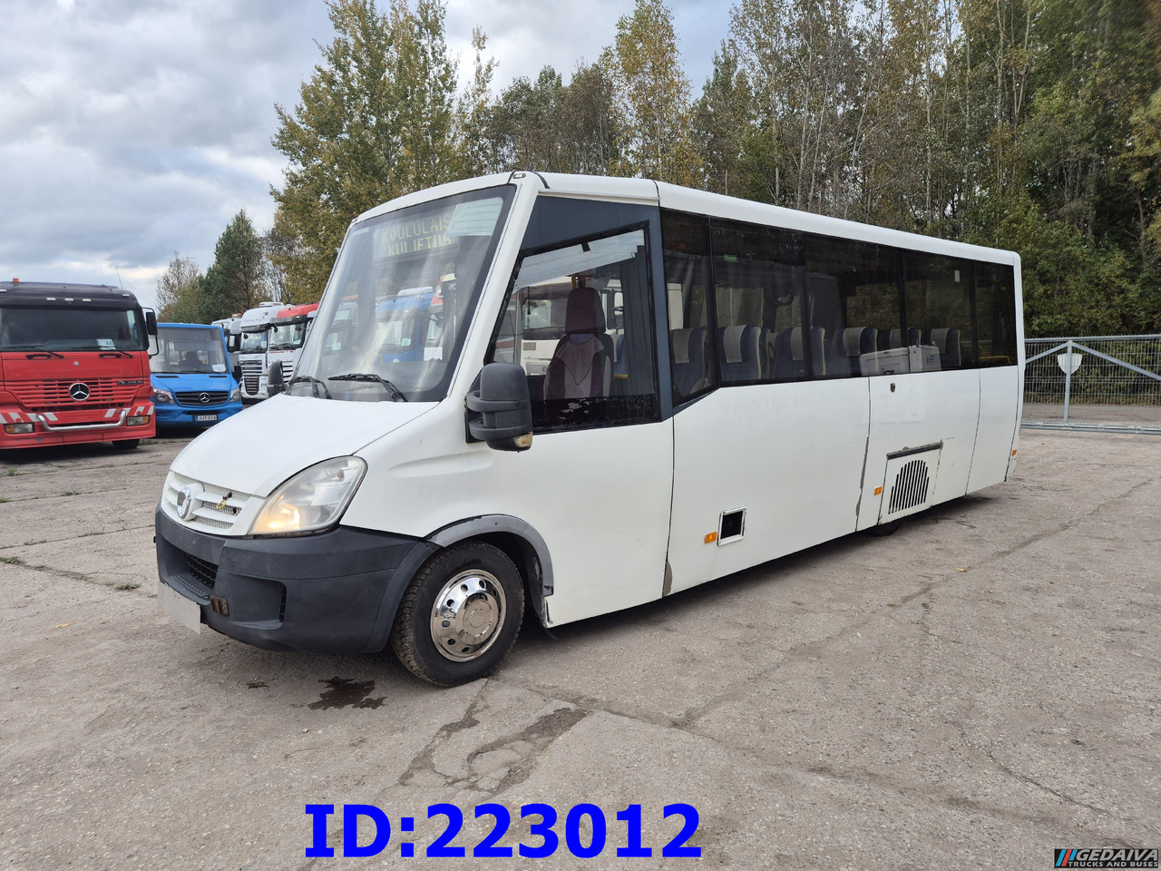 IVECO Daily 50C18 - 23-seater - Potovalni avtobus: slika 1 IVECO Daily 50C18 - 23-seater - Potovalni avtobus: slika 1